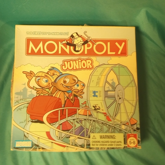 Monopoly Junior Game - Picture 2 of 3